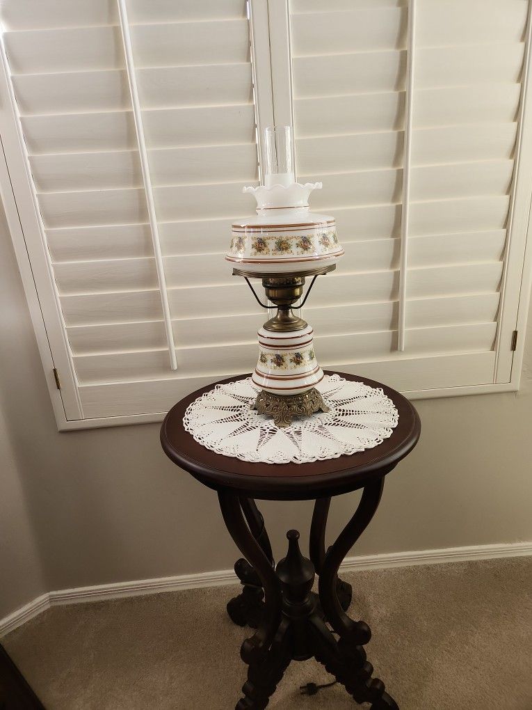 ABAGILE ADDAMS VINTAGE HURRICANE LAMP 