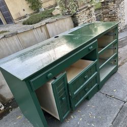 Free Desk