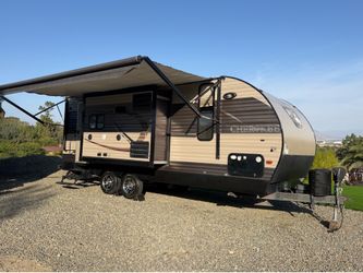 2017 CHEROKEE BY FOREST RIVER 26FT