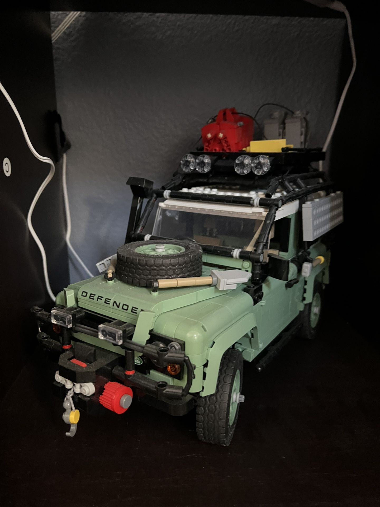 Lego Land Rover Classic Defender 90 10317