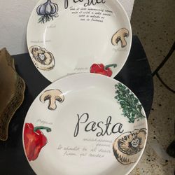 PAREJA DE PLATOS DE PORCELANA FILETEADA 