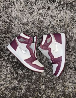 Jordan 1 Retro “Bordeaux”