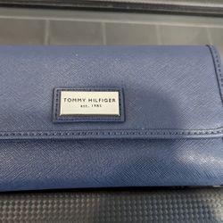 Tommy Hilfiger Women's Wallet Brand New 