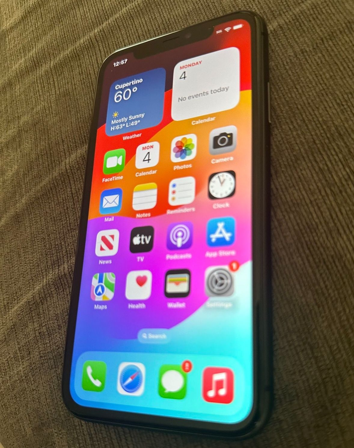 Apple iPhone 11 64gb Unlocked Clean Imei And Clear iCloud