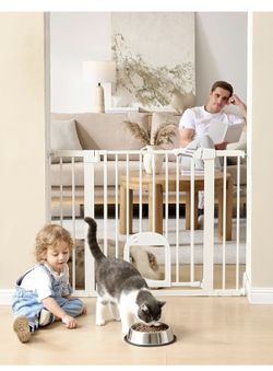 Babelio Baby Gate with Adjustable Cat Door,29-43" Auto Close Durable Pet door for Stairs,Doorways and House,Pressure Mounted,Easy Install,Effortless W