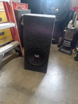 12" Kicker Sub In Box