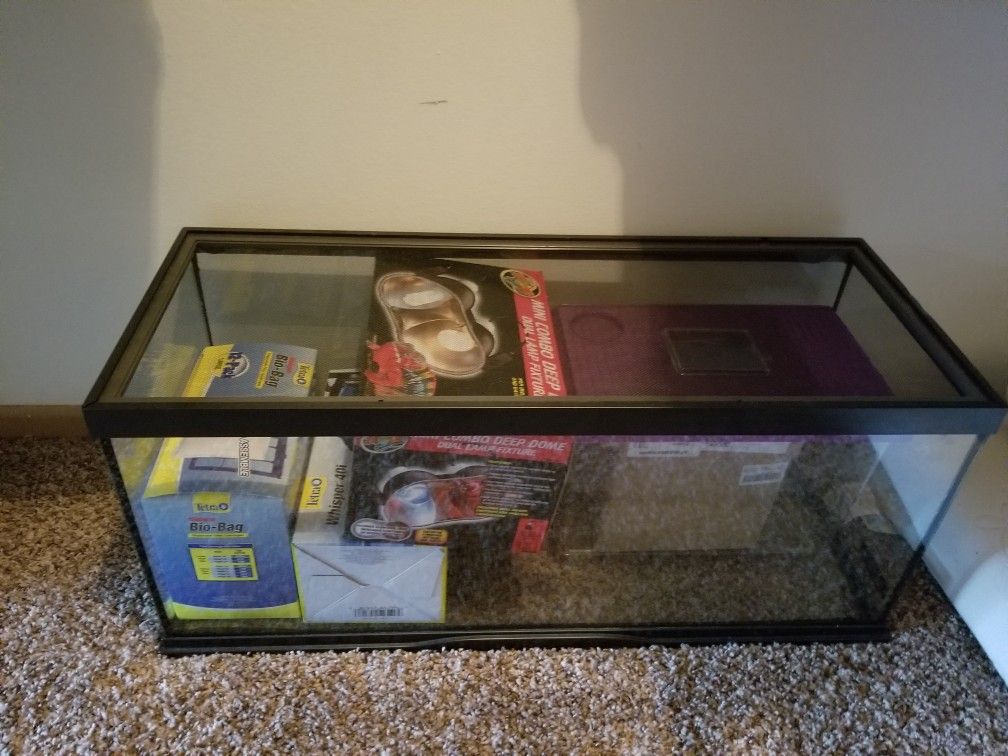 Turtle Tank - w/extras