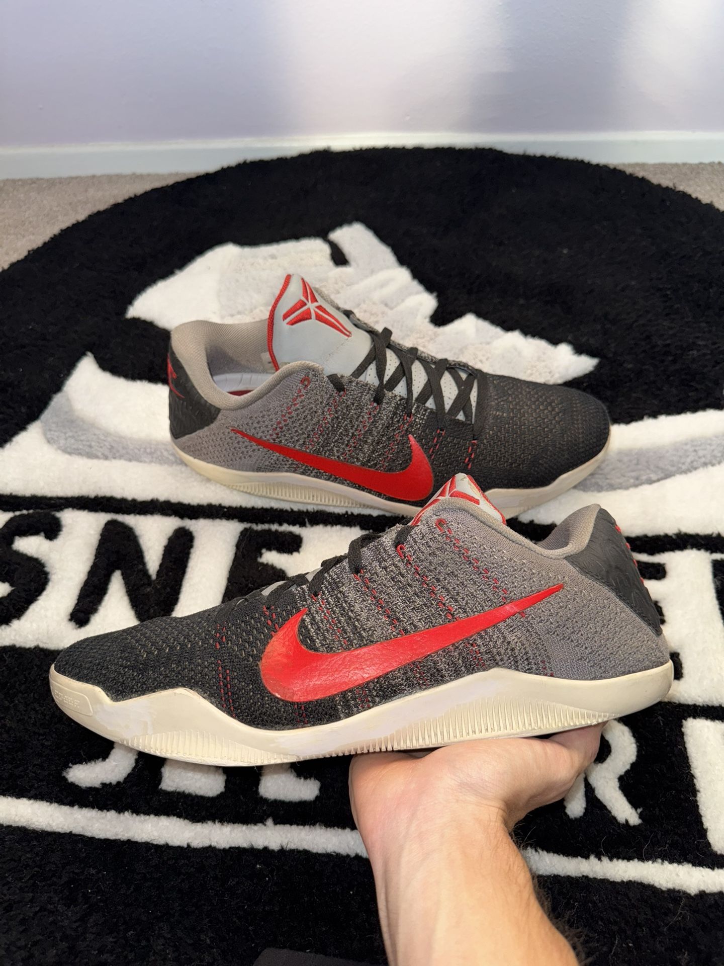 Nike Kobe 11 Elite Low Tinker Muse (Size 13)
