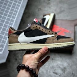 Jordan 1 Low Travis Scott Mocha 134