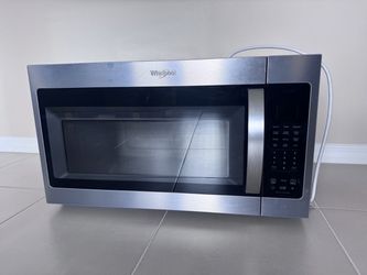 Whirlpool 1.9 Cu. Ft. Over-the-Range Microwave – Great Condition