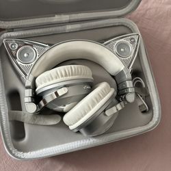  Ariana Grande Wireless Bluetooth Cat Ear 