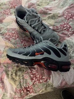 Nike Air Max Plus Grey Orange Sneakers