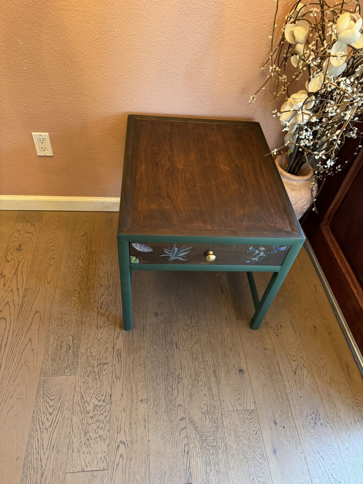 X2 end Table