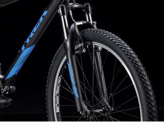 Trek 820 Mountain Bike