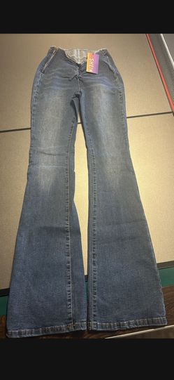 New Women’s SHEIN Jeans (Size 26)