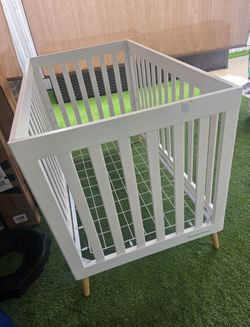 Delta Crib - white