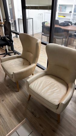 2 wingback accent chairs
