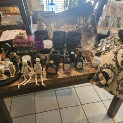 Skeleton Halloween Decor