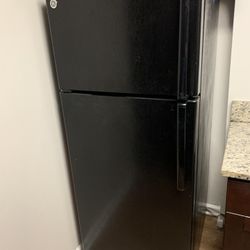 Used Refrigerator With Ice Maker