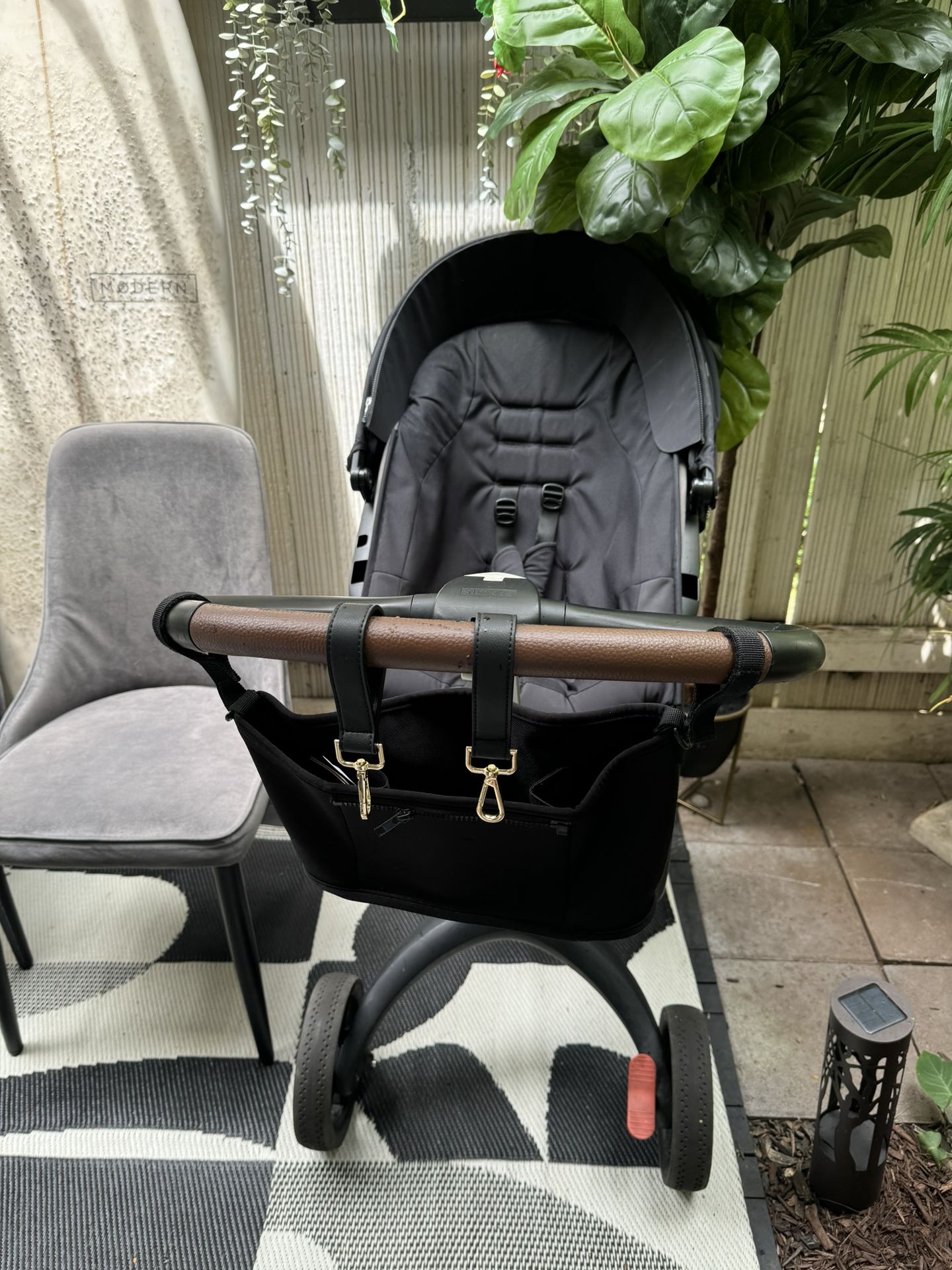 Stokke Xplory® Silver Chassis Stroller