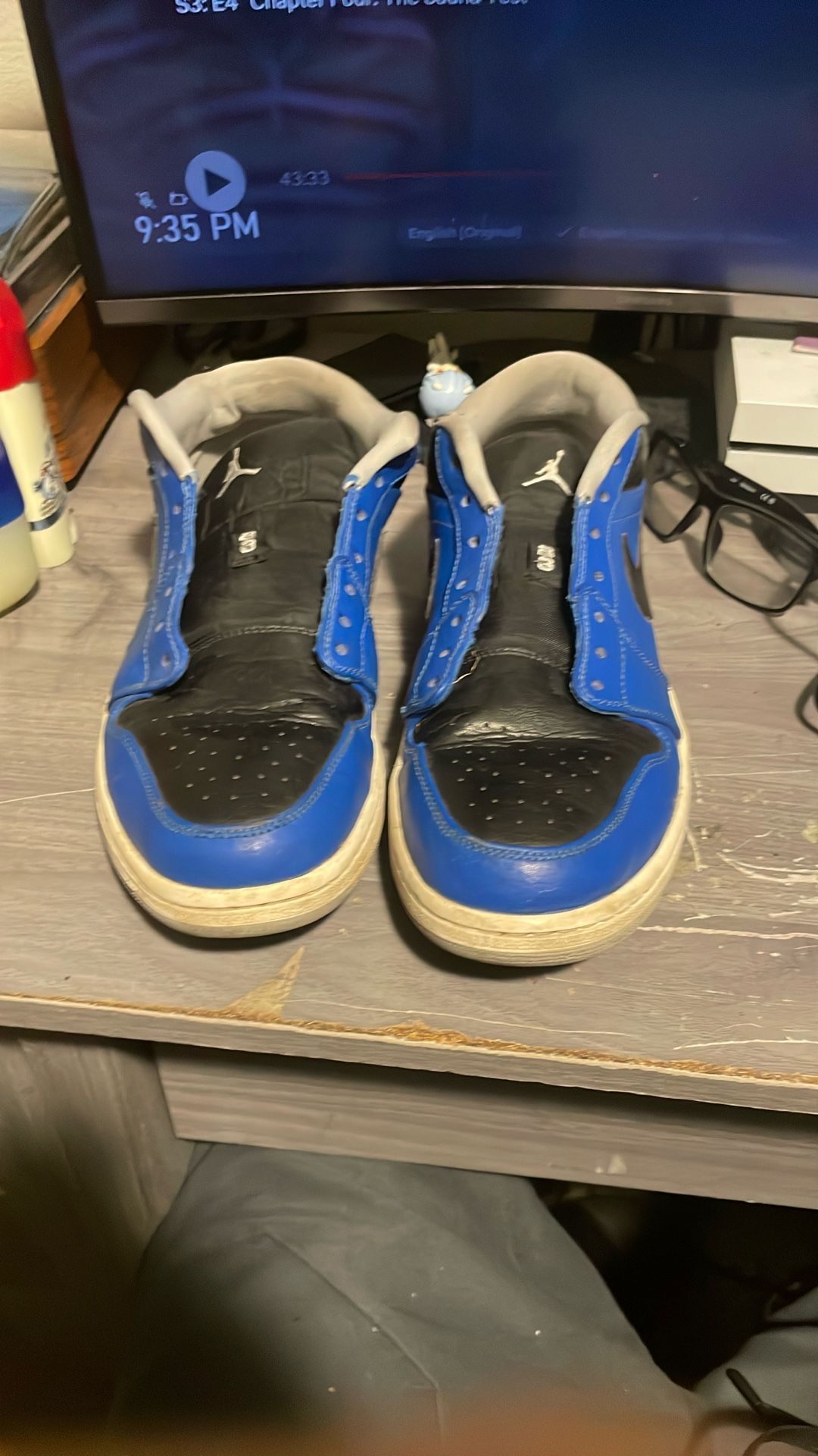 2 Air Jordan Lows, 1 Nike Dunk And 1 Air Jordan Mids