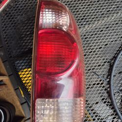 2005-15 Toyota Tacoma Passenger Side Tail Light