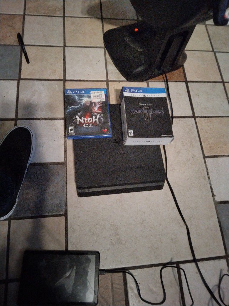 PS4 With Two Games 