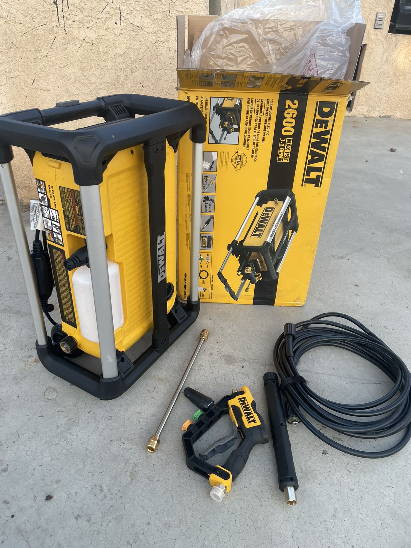 2600 PSI 1.1 GPM 15 Amp Cold Water Electric Pressure Washer with Internal Equipment Storage