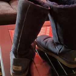 Size 10 Blue Uggs