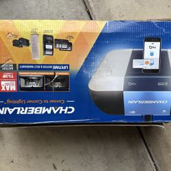 Chamberlain Model B1381 Garage Door Opener — As-Is
