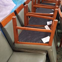 21 Used Chairs Wood Green $250 410-San Pedro