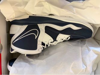 Nikes (Kyrie infinity) size 18