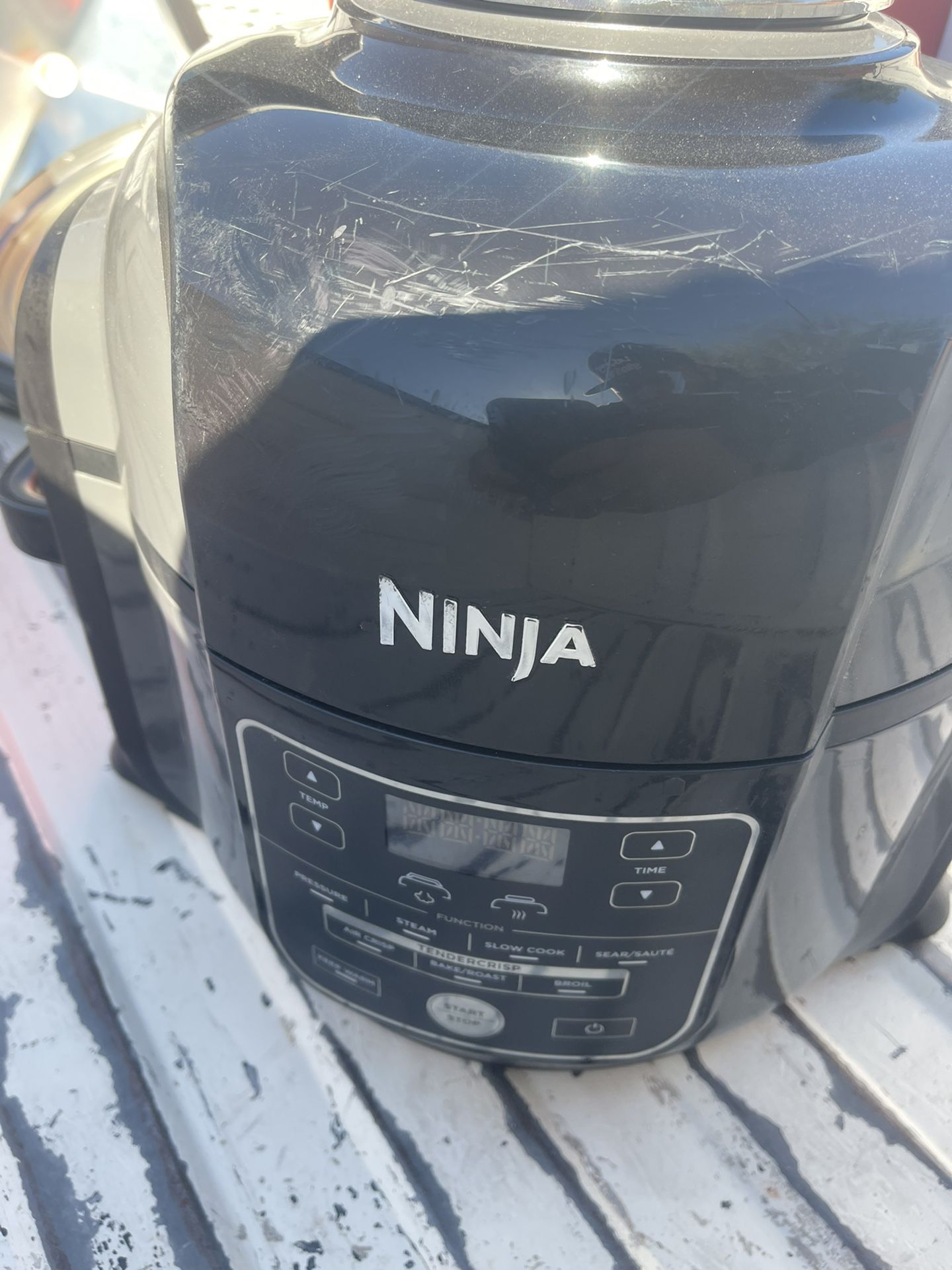 Ninja Crockpot And air Fryer