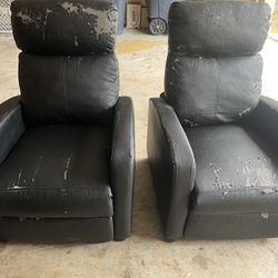 ( Free )2 Adult size Movie Chairs / Recliners