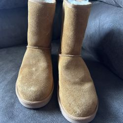 Women’s Koolaburra by UGG Short boots Size 11W