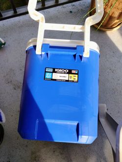 Wheeled cooler pickup only cash