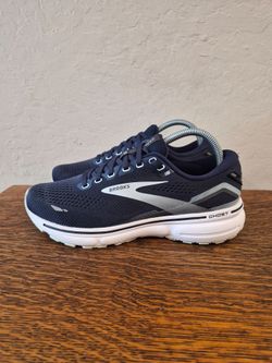 Brooks Ghost 15 Athletic Running Shoes 
Women's Size US 8 Medium B