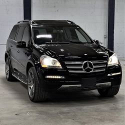 2012 Mercedes-Benz GL-Class · 550 4Matic AMG Package 5.5L v8