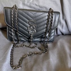 Black Purse 