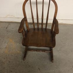 Kids rocking chair good condition