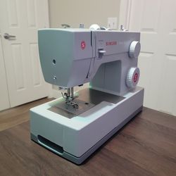 Singer 4423 Heavy Duty Sewing Machine 