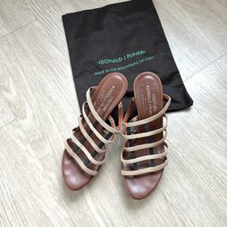 Donald Pliner Wedges