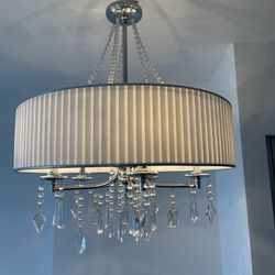 Crystal chandelier - Lampara / Araña De Crystal