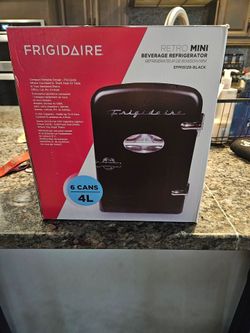 Frigidaire Retro Mini Beverage Refrigerator Black