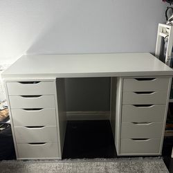 Vanity desk