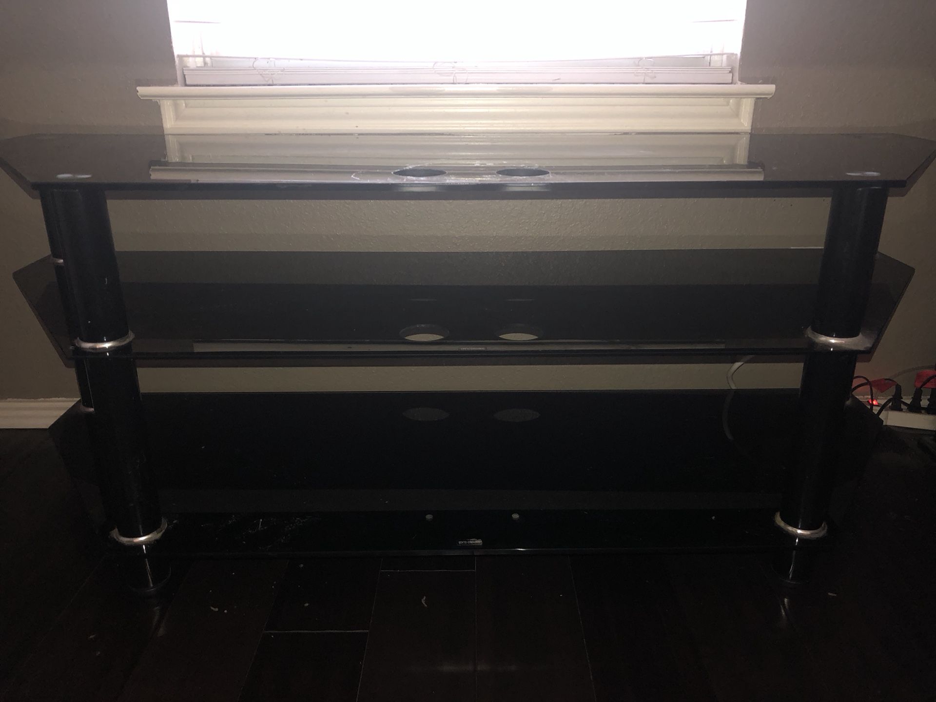 Tv stand TVs & Media players