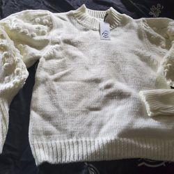 Brand NEW size L SWEATER