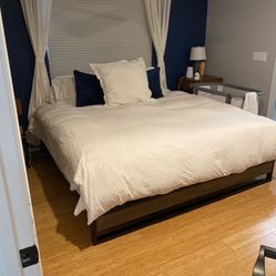 Platform Bed frame-king 