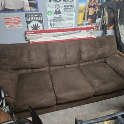 Matching Sofa And Loveseat