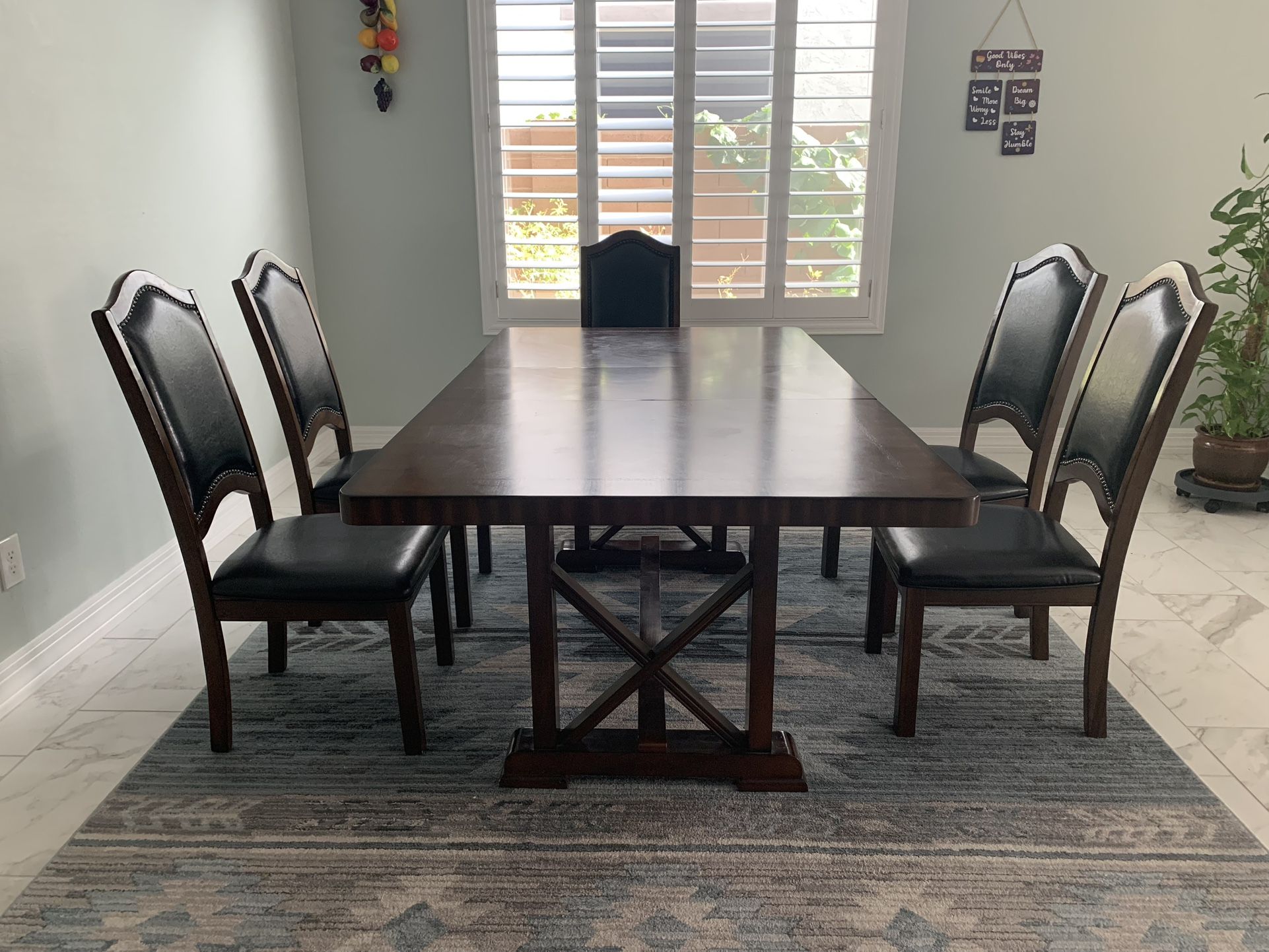 Dining Table With Chairs